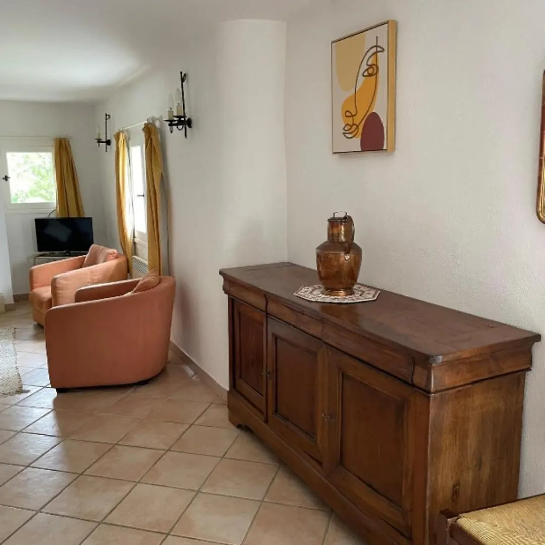 Holiday home Domaine Au Coeur Du Colorado Provencal Villa Gignac  France