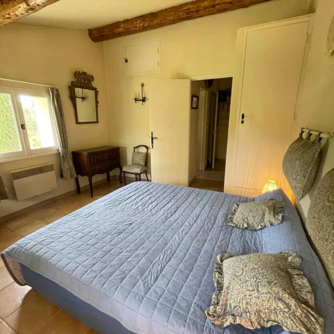 Holiday home Domaine Au Coeur Du Colorado Provencal Villa Gignac